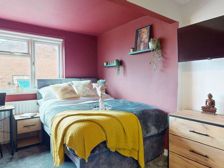 Autumn Grove Room 3 Wallpaper - Photo 4