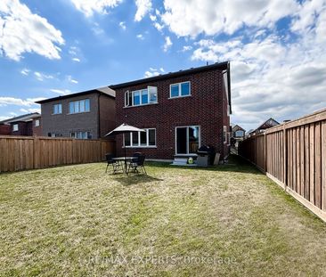 For Lease - 1426 Farrow Crescent, Innisfil, Ontario - Photo 4