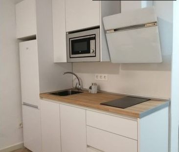 granada, Andalusia 18012 - Photo 2