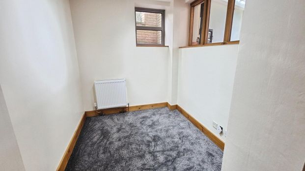 3 bedroom House To Let - Photo 1