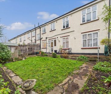 3 bedroom maisonette to rent - Photo 4