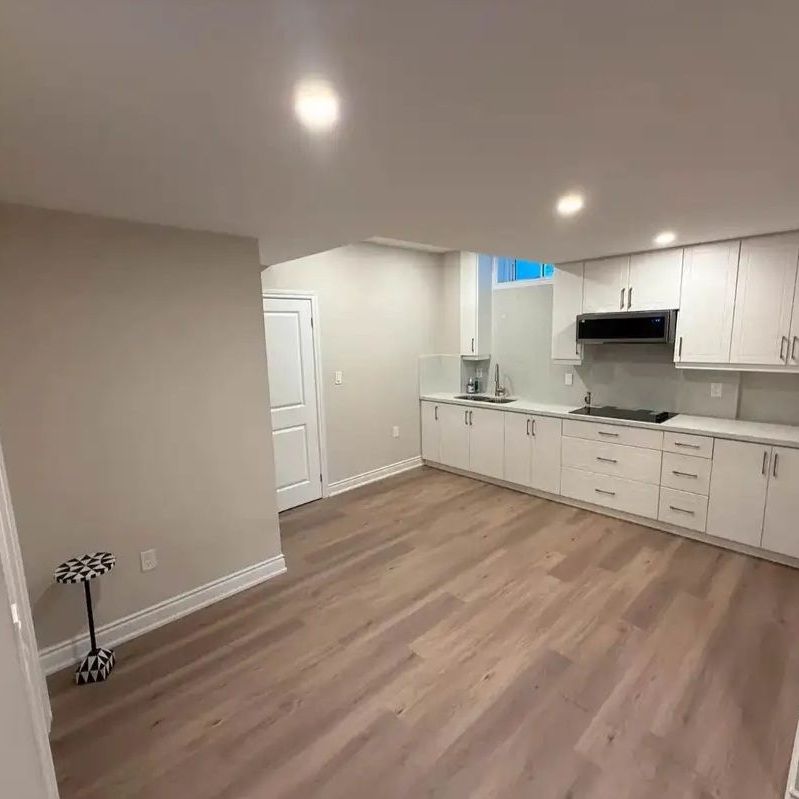 For Lease - 3367 Post Road, Oakville, Ontario - Photo 1