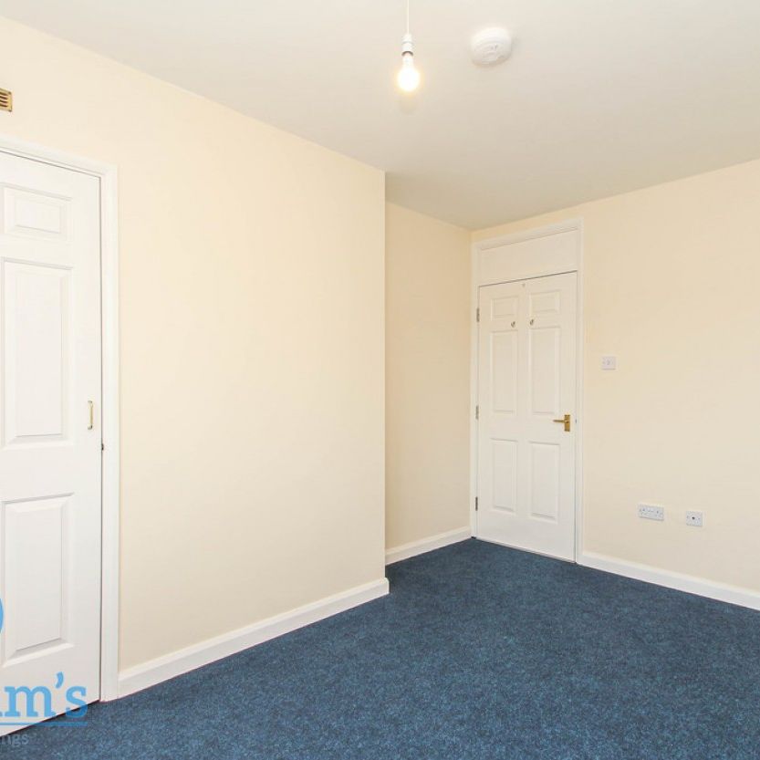 2 bed Apartment for Rent - Photo 1