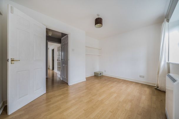 Basevi Way, London, SE8 - Photo 1