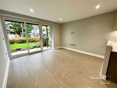 Wortley Road, Highcliffe, Christchurch, Dorset, BH23 - Photo 2