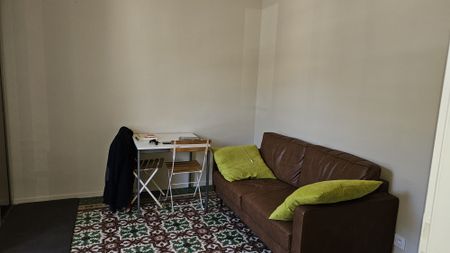 Montpellier Près d'arènes - Appartement T3 Meublé dans maison 61 m² avec jardin partagé - Photo 2