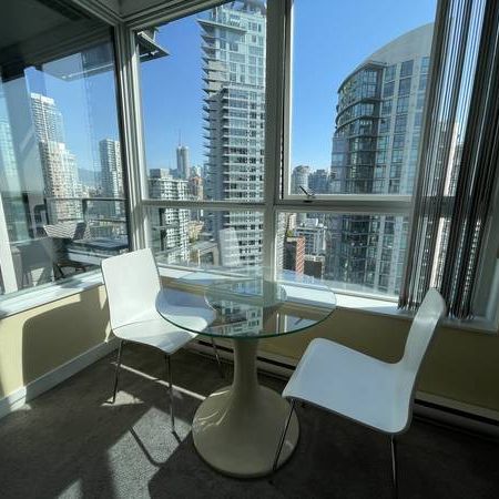 Vancouver Down Town Condo - Photo 4