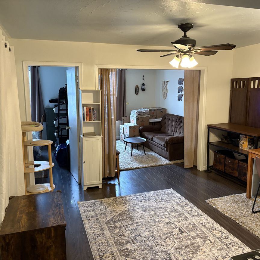 For Lease - 237 Main Street Unit# 1, Newmarket, Ontario - Photo 1