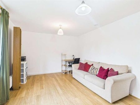 Little Bolton Terrace, Salford, Greater Manchester, M5 - Photo 2