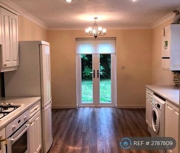 3 bedroom detached house to rent - Photo 4