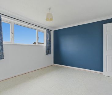 3 bedroom end of terrace house to rent - Photo 1