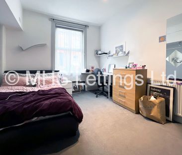 6 Bedroom Mid Terraced House for rent in Hessle View - Photo 4