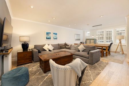 4 Bed Mews House To Rent - Photo 2