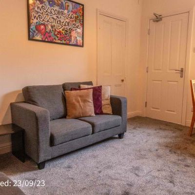 10 Wellington Street, Heslington Road - Photo 1