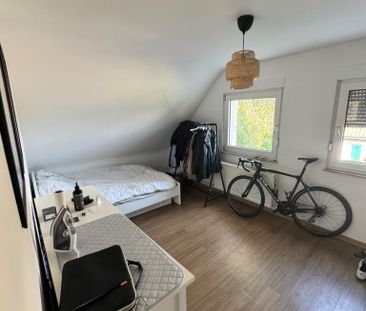 Gemütliche 2-Zimmer-Dachgeschosswohnung freut sich über Ihren Einzug! - Foto 3