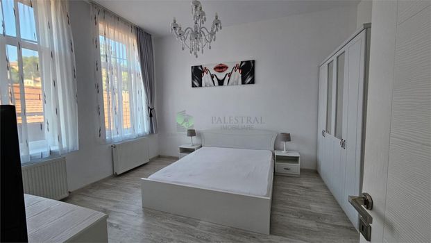 Exclusiv-Garsoniera Centrul Istoric-Parcul Saguna,mobilata-u - Fotografie 1