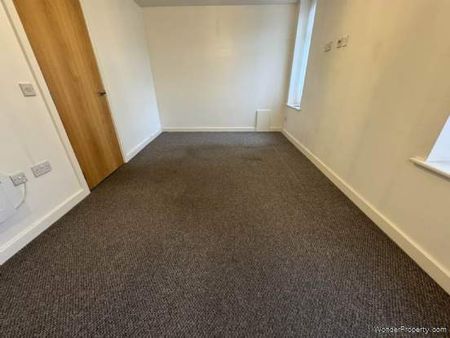 1 bedroom property to rent in Rochdale - Photo 3