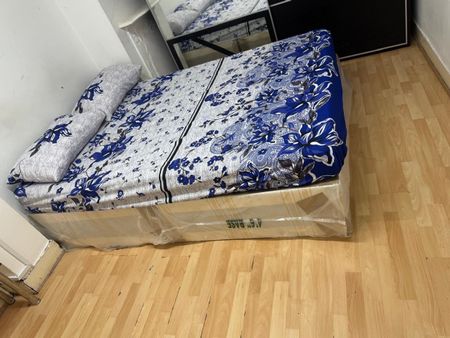 Room in a Shared House, Carlyle Road, E12 - Photo 5