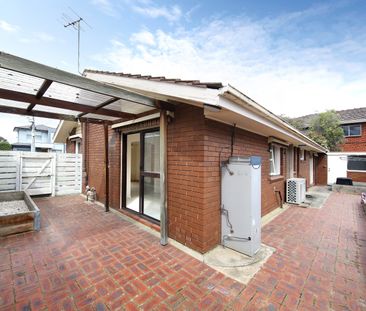 13 Nepean Ave, Hampton East VIC 3188 - House For Rent | Domain - Photo 2