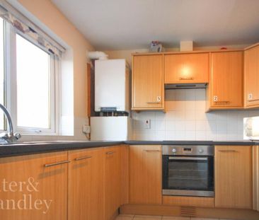 1 bedroom in a house share to rent - Photo 5