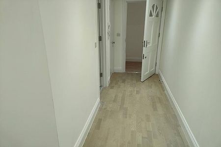 3 bedroom apartment to rent - Photo 4