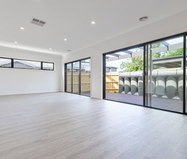 1/3 Valma St , BAYSWATER - Photo 1