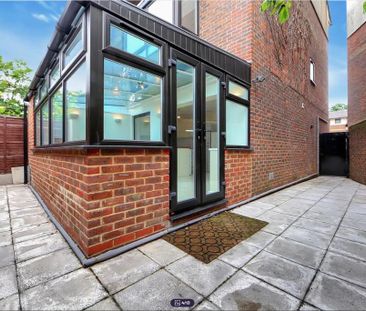 5 bedroom terraced house to rent - Photo 1