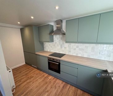 1 bedroom semi-detached house to rent - Photo 6