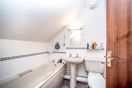 1 bedroom flat to rent - Photo 4