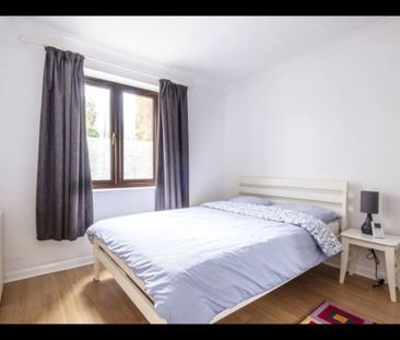 1 Bed Flat, Hadleigh Court, NW2 - Photo 4