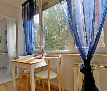 Warszawa Śródmieście, rynek Solecki - Фото 4