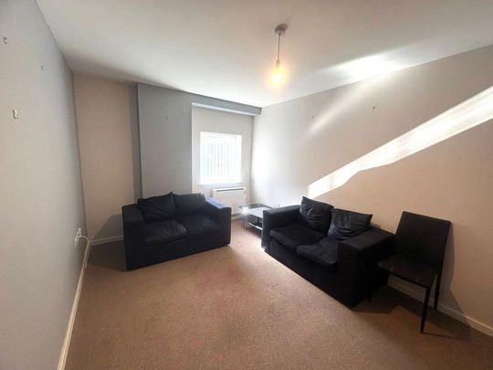 2 bedroom ground floor flat to rent - Photo 1