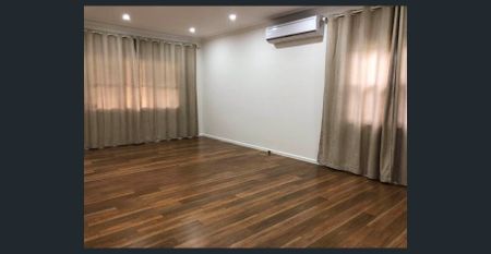 Beautiful 3 Bedrooms House at Convenient Location - Photo 2