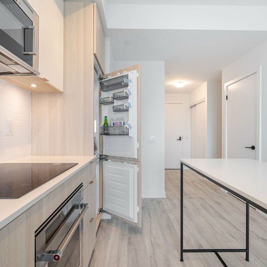 For Lease - 220 Missinnihe Way Unit# 1411, Mississauga, Ontario - Photo 1