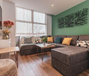 6 bedroom terraced house to rent - Photo 1