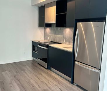 For Lease - 3020 Trailside Dr Drive, Oakville, Ontario - Photo 1