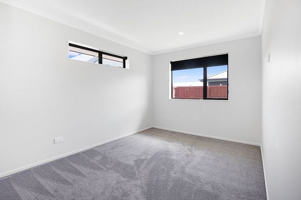 Lovely sunny 2024 4 bed home available for rent - Photo 1