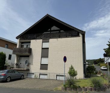 EITORF, schöne 3-Zimmerwohnung, ca. 70 m² Wfl., Balkon, zentrale La... - Foto 1