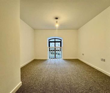 Bridge End, Brighouse, HD6 - Photo 3