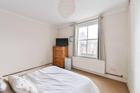2 bedroom flat to rent - Photo 4