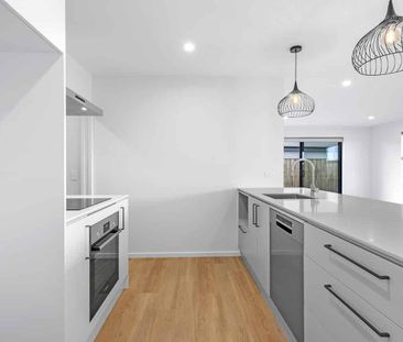 New Four Bedroom Rolleston Family Home! - Photo 4