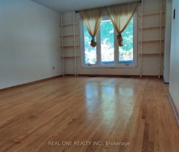 93 Southdale Drive #Upper - Photo 1