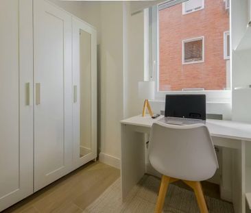 Paseo de la Castellana, Madrid, Community of Madrid 28046 - Photo 6