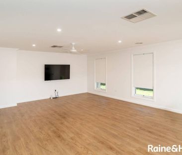 LIVE IN THE LAP OF LUXURY - Photo 1