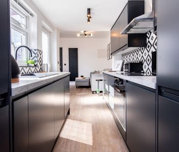 Room in a Shared House, Clifton Street, NG9 - Photo 3
