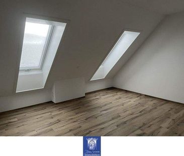 Charmante 2-Zimmerwohnung unterm Dach! Erstbezug nach hochwertiger ... - Foto 1