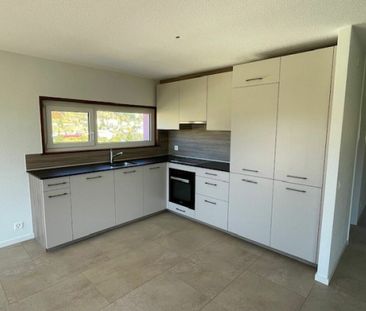 Chemin des Carabiniers 1, 4.5 pièces au 4ème Nord rénové - Photo 2