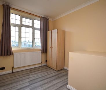 2 bedroom semi-detached house to rent - Photo 5