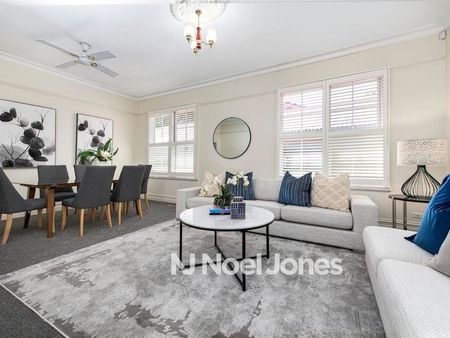 26 Alexander Street, BOX HILL - Photo 4