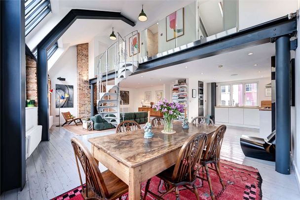 SHORT LET Fantastic loft style apartment with open plan living space. - Photo 1